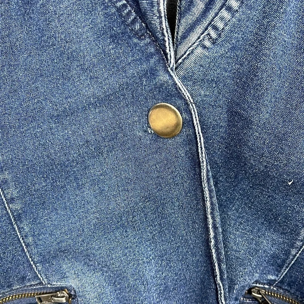 Helium Womens Denim Jacket L Dark Wash Open Front 1 Button Close Zip Pockets EUC
